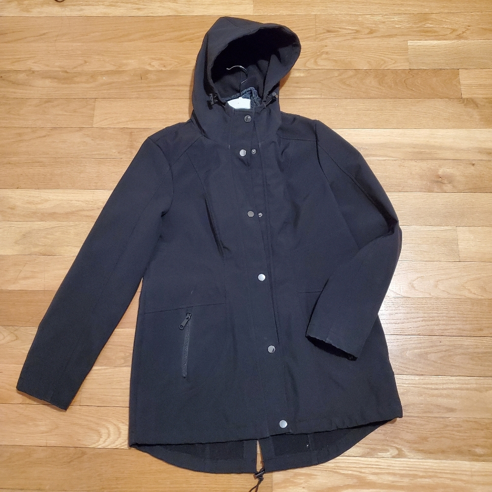 Water resistant and windproof black jacket women L